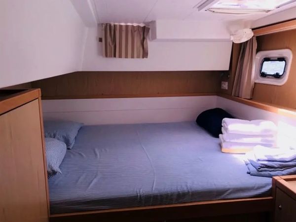 Lagoon 39 | Willow Dew