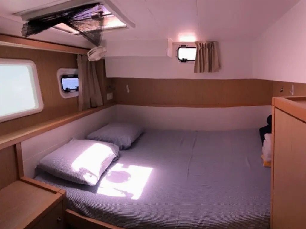 Lagoon 39 | Willow Dew