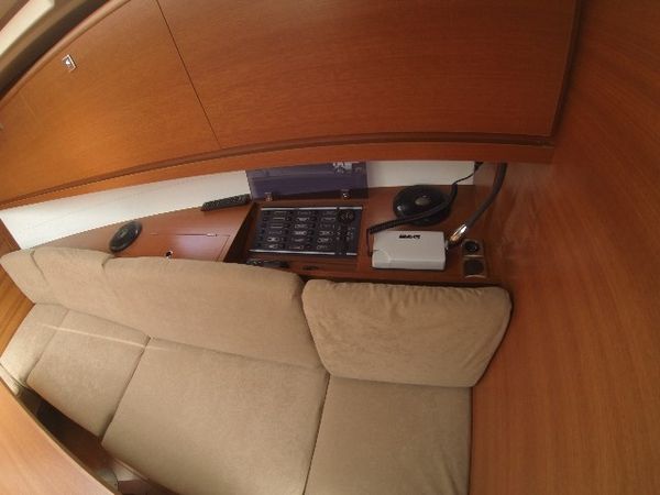 Dufour 382 | Gangaro