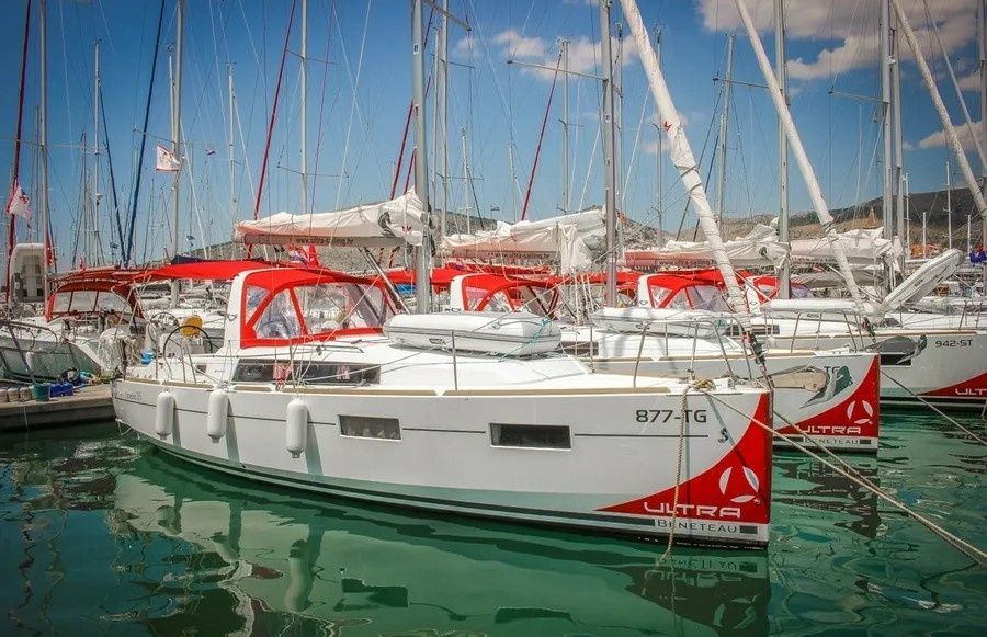 Beneteau Oceanis 35 | DalMar