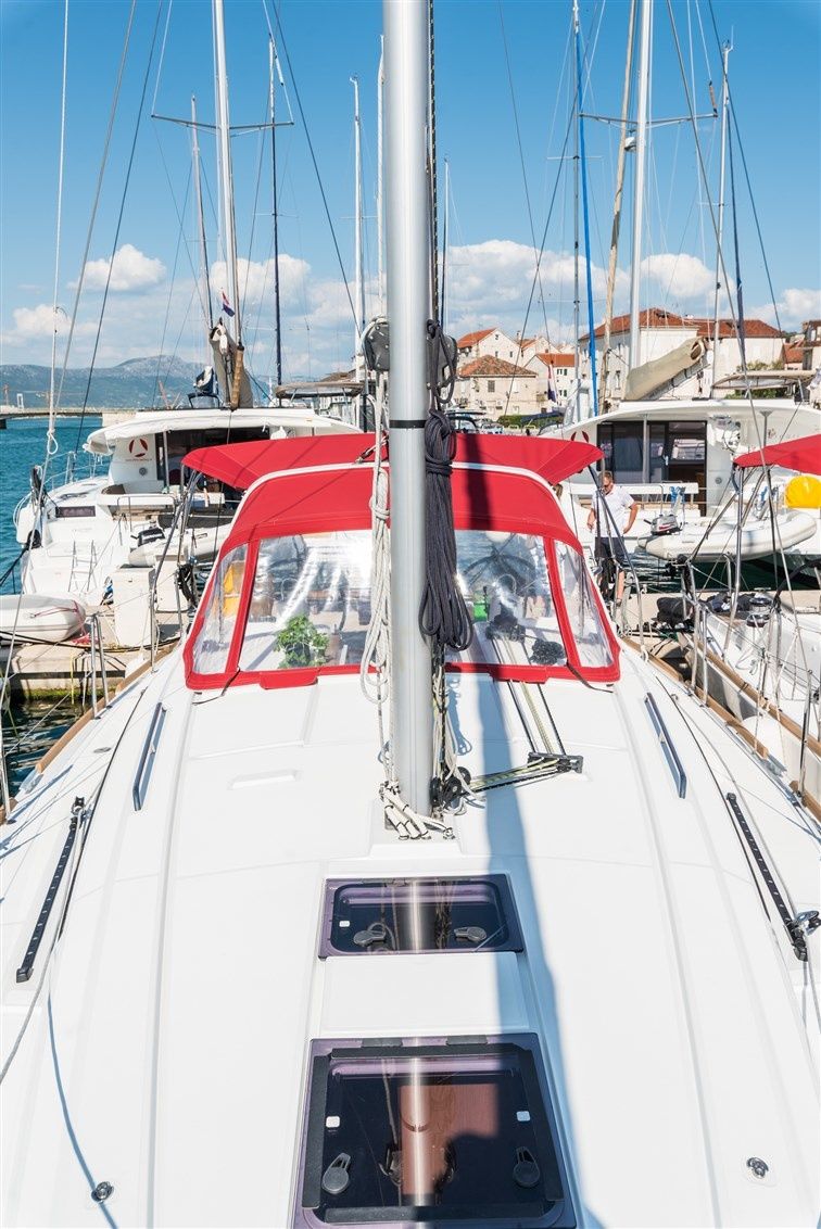 Beneteau Oceanis 38 | Rusalka