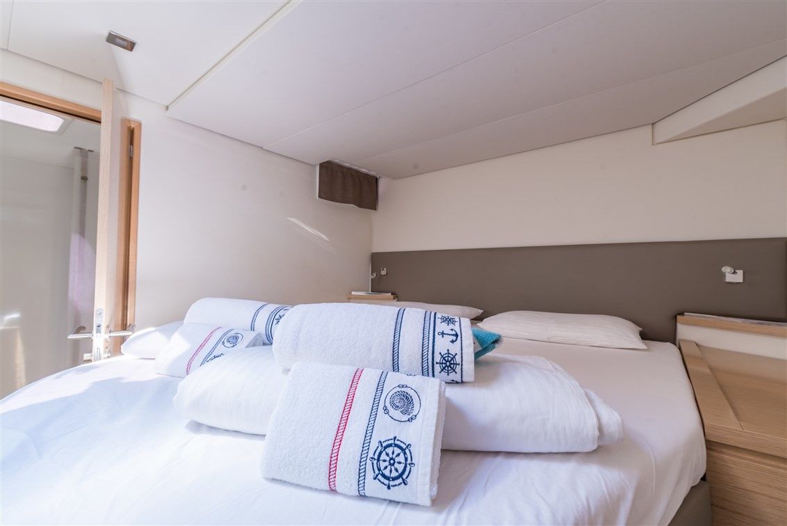 Fountaine Pajot Saba 50 | Sunshine Reggae