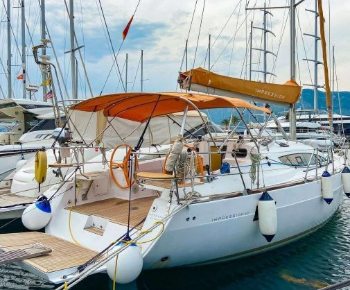 Elan 40 Impression | Orange First