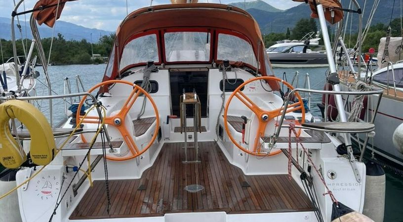 Elan 40 Impression | Orange First