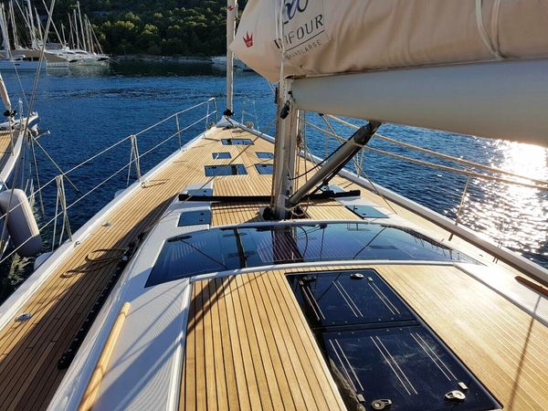 Dufour 560 | Petrovich