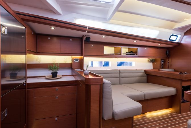 Dufour 560 | Petrovich