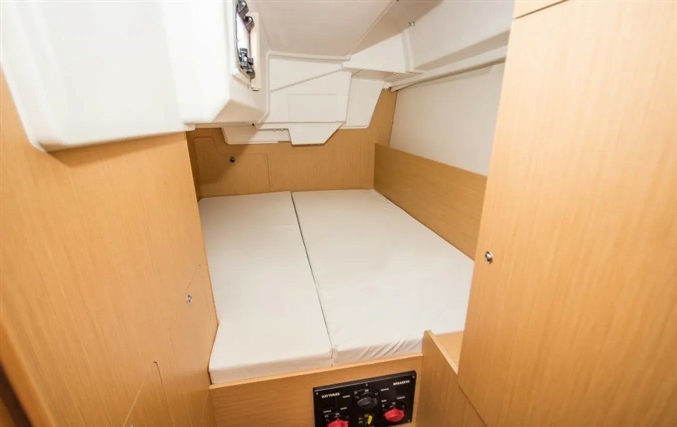 Beneteau Oceanis 35 | Gala
