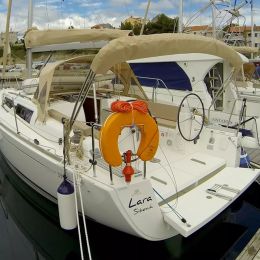 Dufour 335 | Lara
