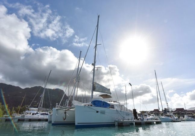Lagoon 450 | Muzikal