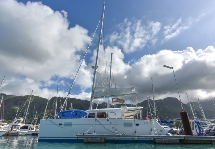 Lagoon 450 | Muzikal