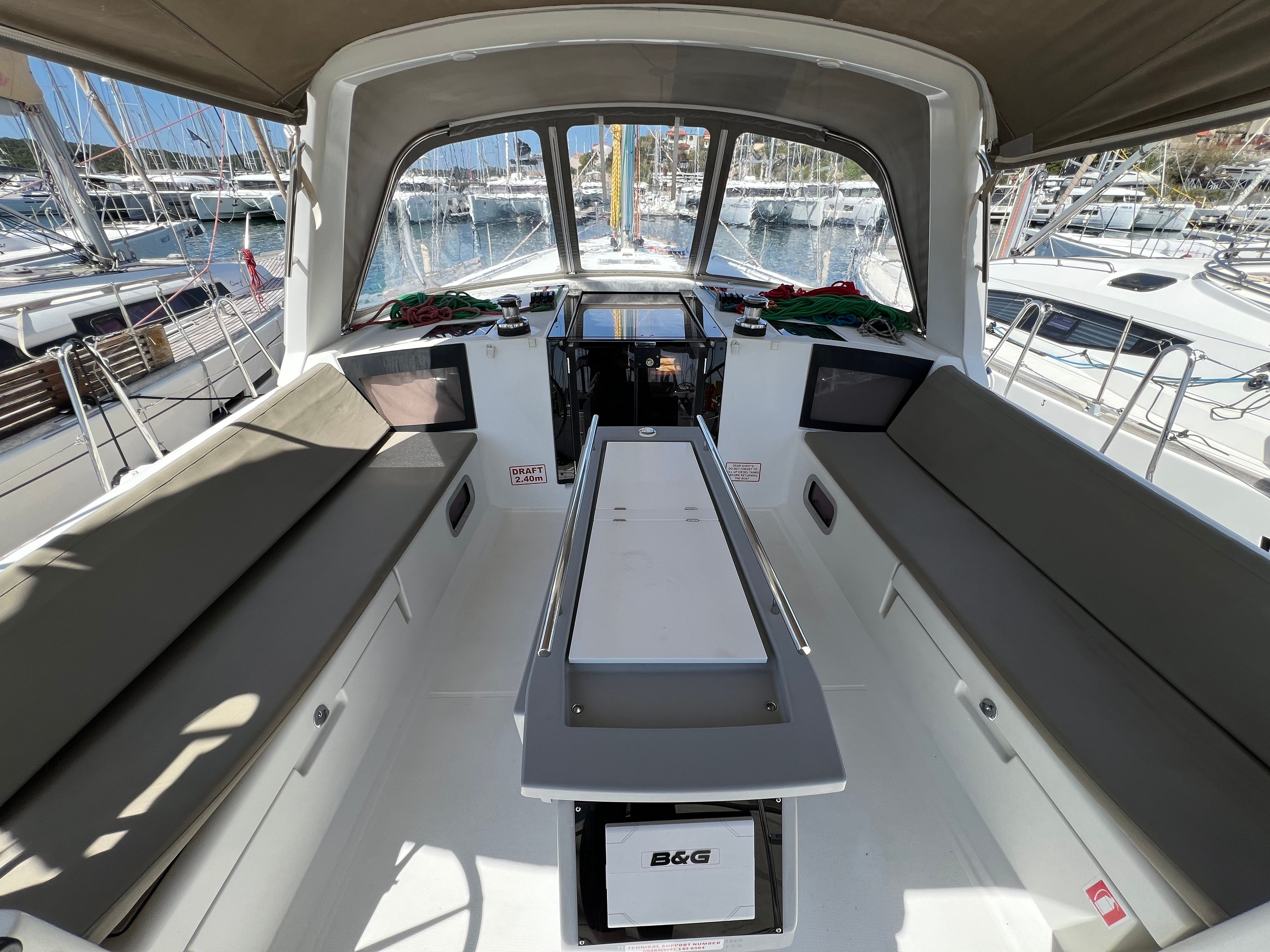 Beneteau Oceanis 45 | Neška 2