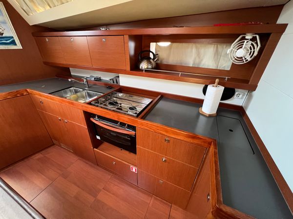 Beneteau Oceanis 45 | Neška 2