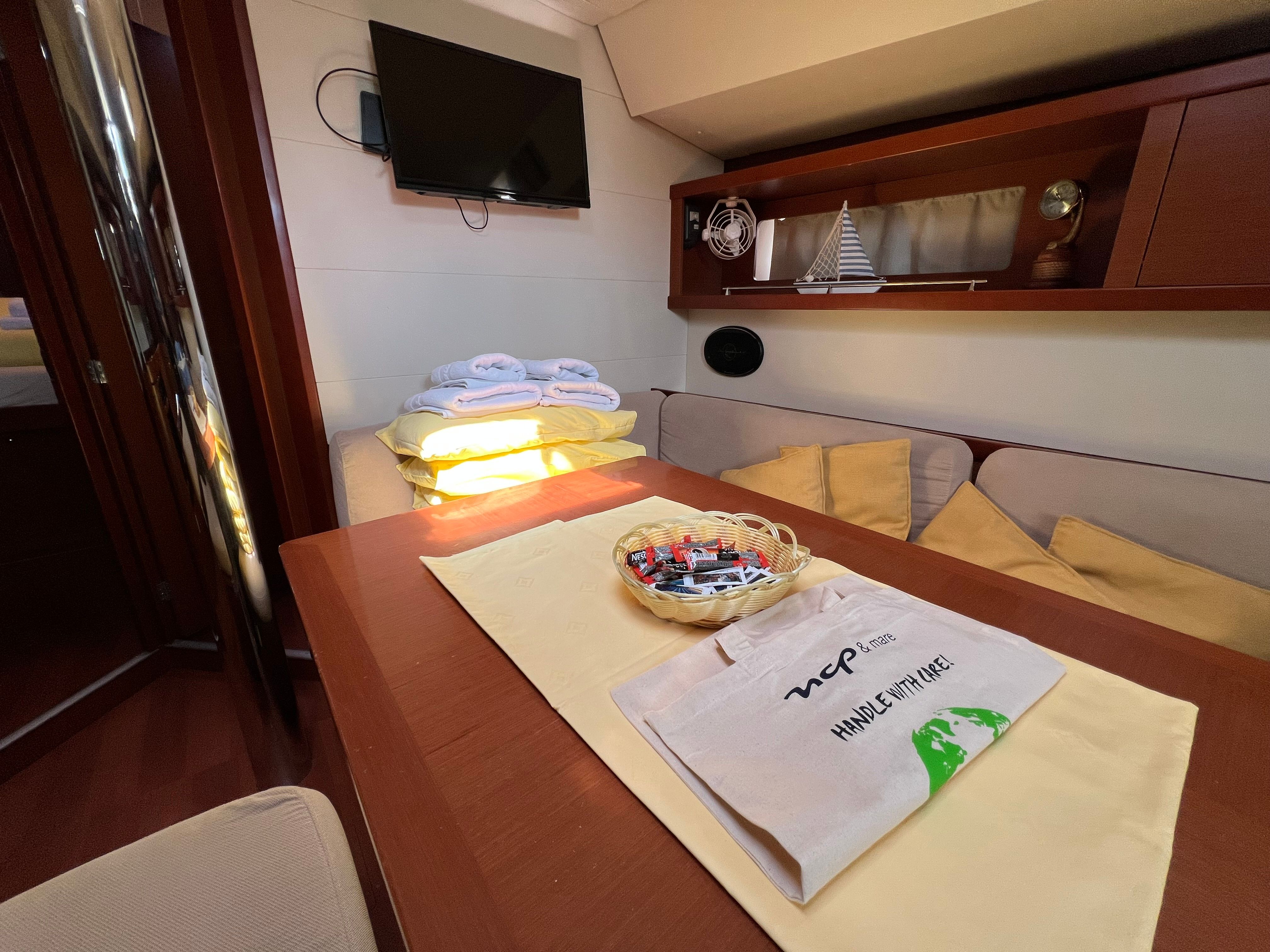 Beneteau Oceanis 45 | Neška 2