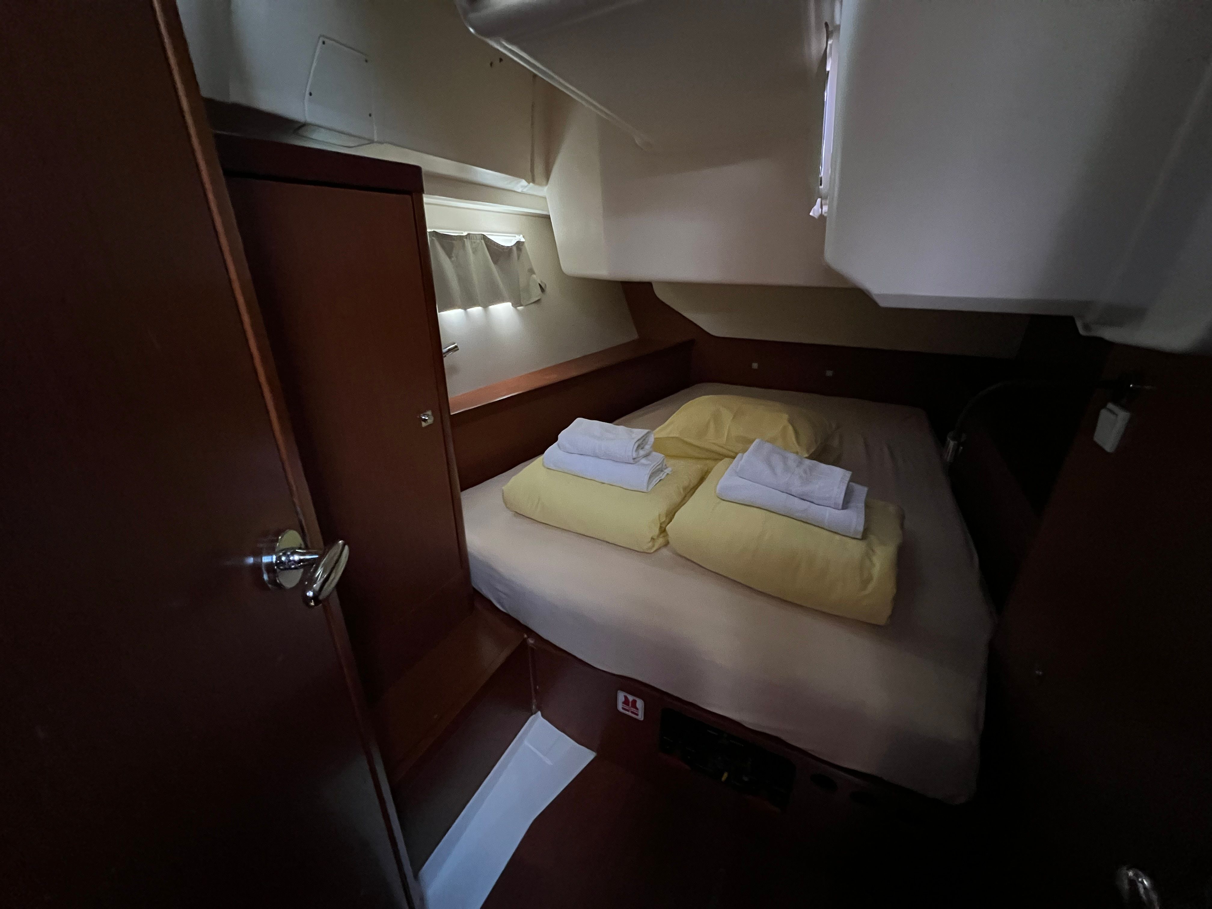 Beneteau Oceanis 45 | Neška 2