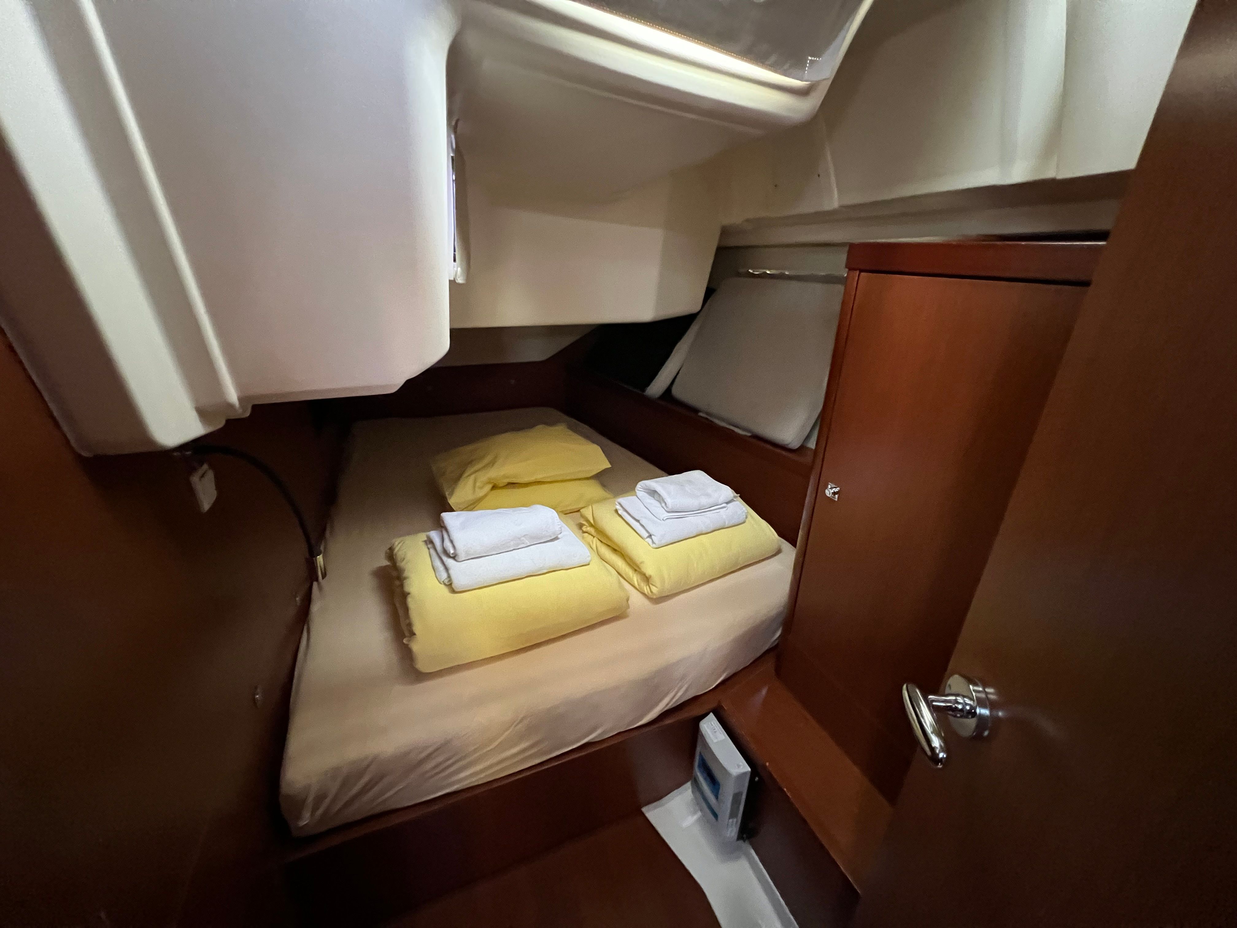 Beneteau Oceanis 45 | Neška 2