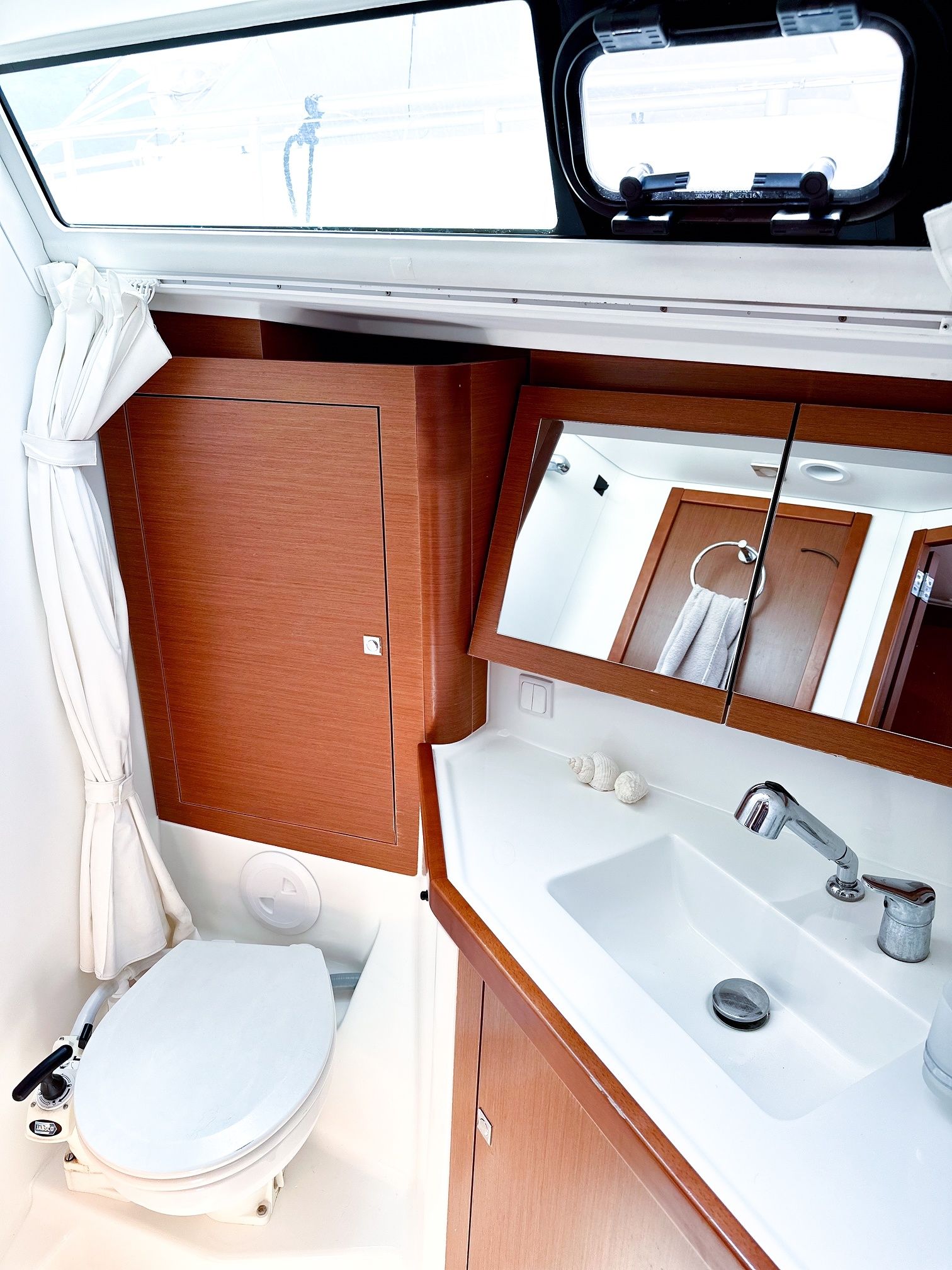 Beneteau Oceanis 45 | Foxtrot