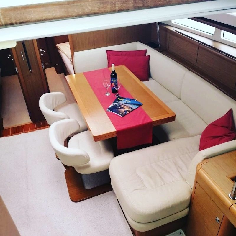 Jeanneau 57 | Champagne