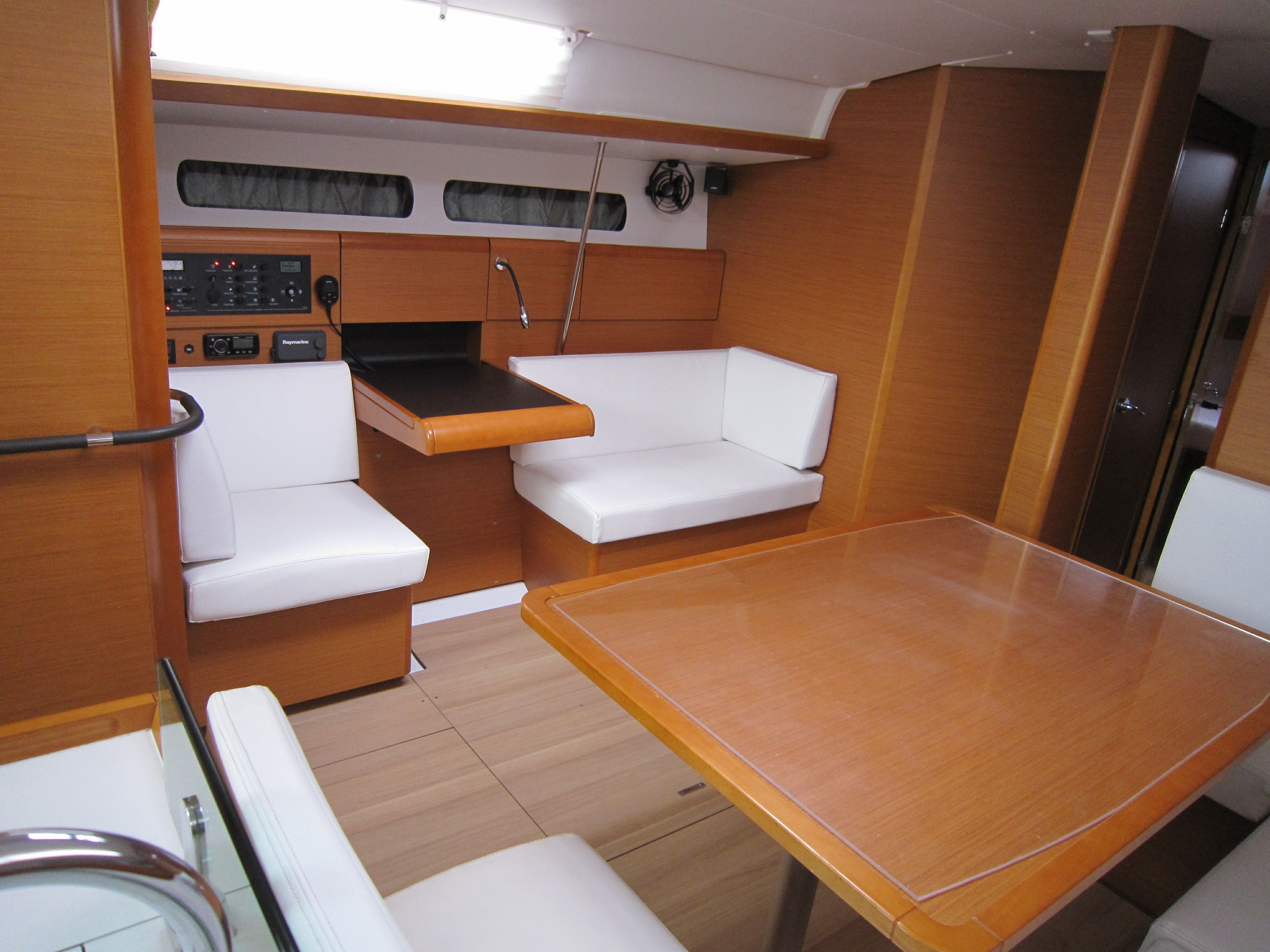 Jeanneau Sun Odyssey 449 | Airbender
