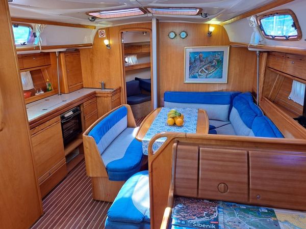 Bavaria 39 Cruiser | Kastelet