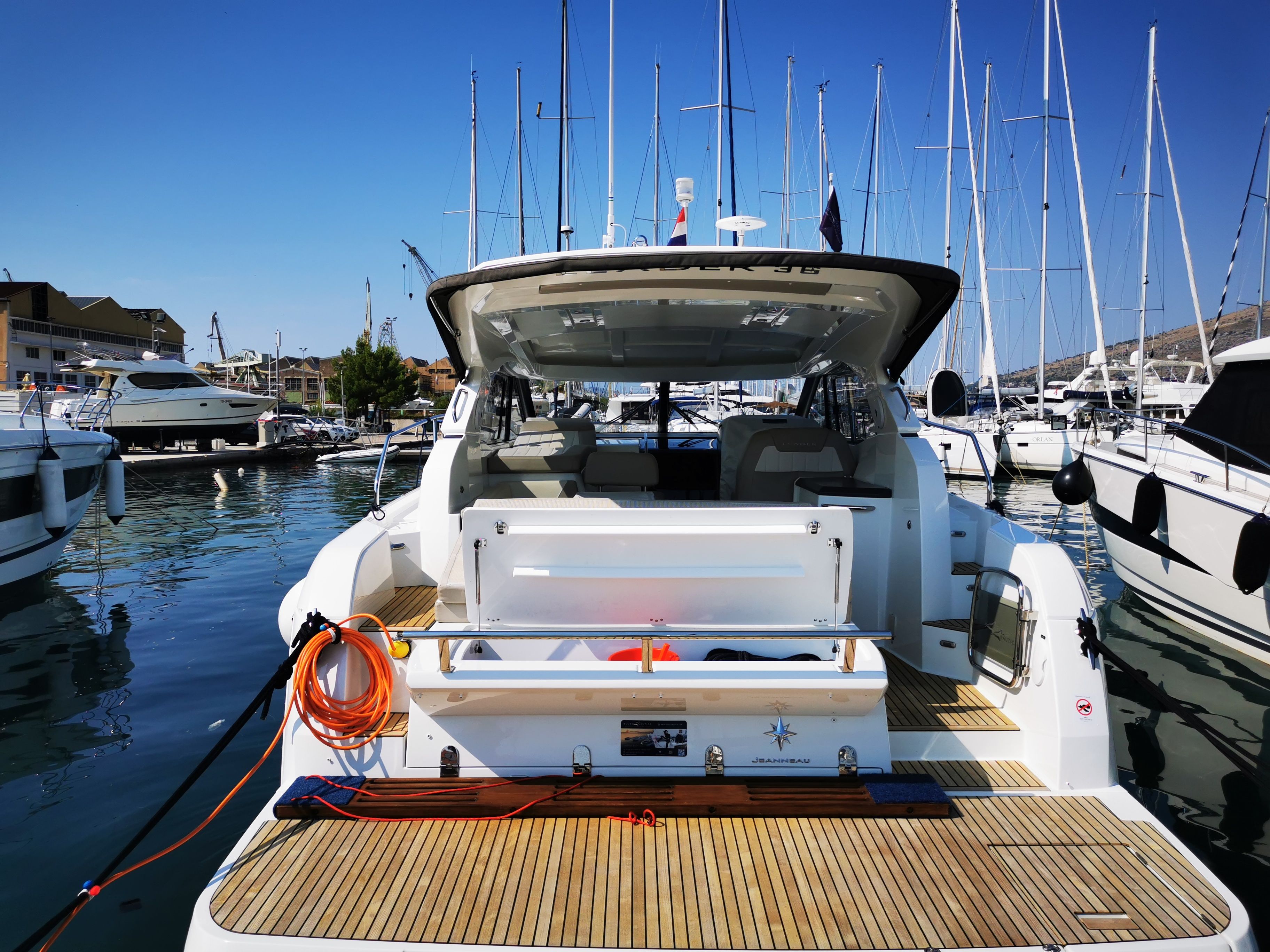 Jeanneau Leader 36 | Leader