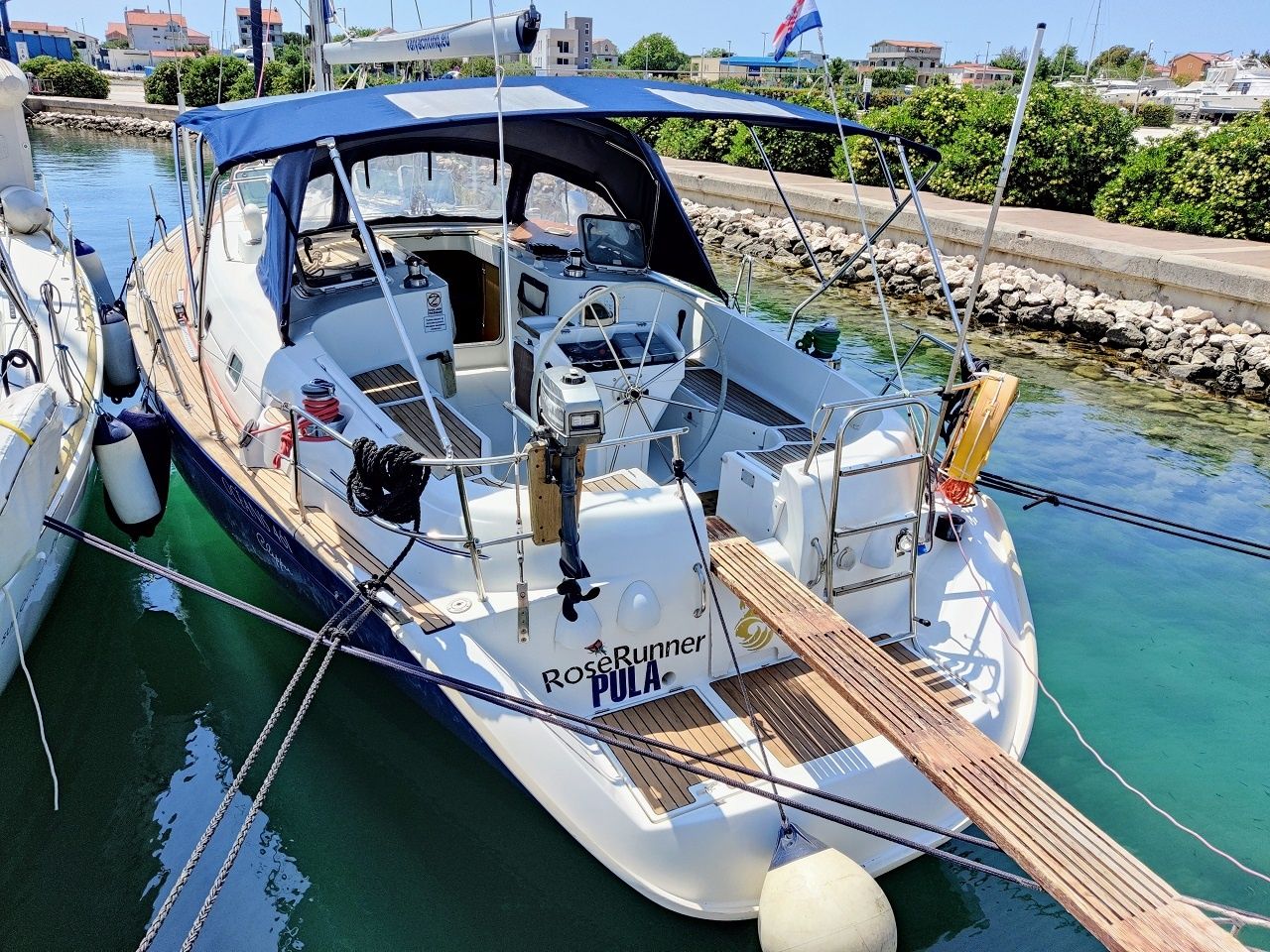 Beneteau Oceanis 461 | Rose Runner