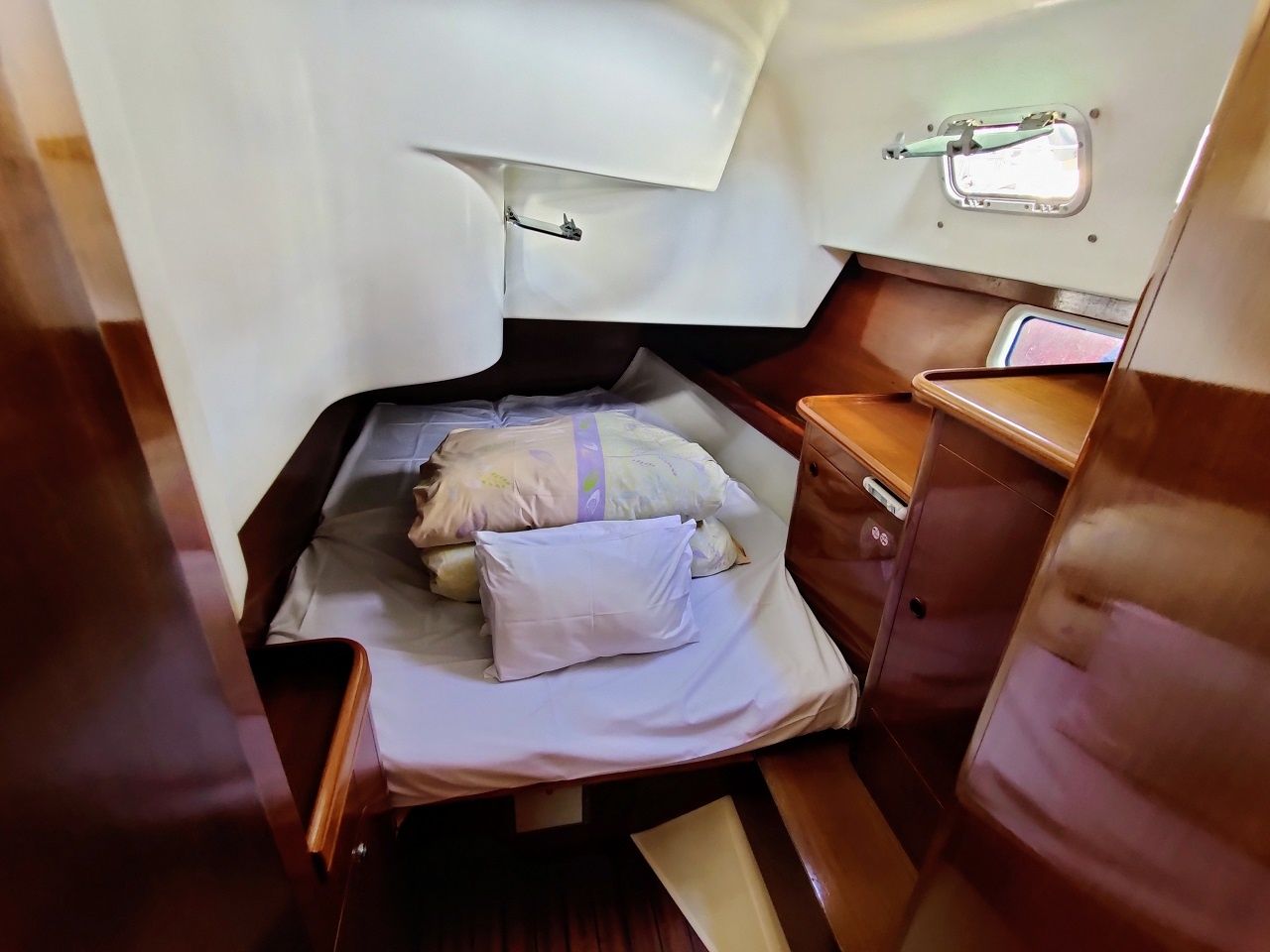 Beneteau Oceanis 461 | Rose Runner