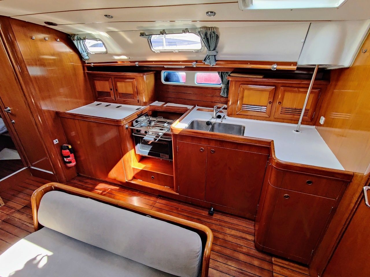 Beneteau Oceanis 461 | Rose Runner