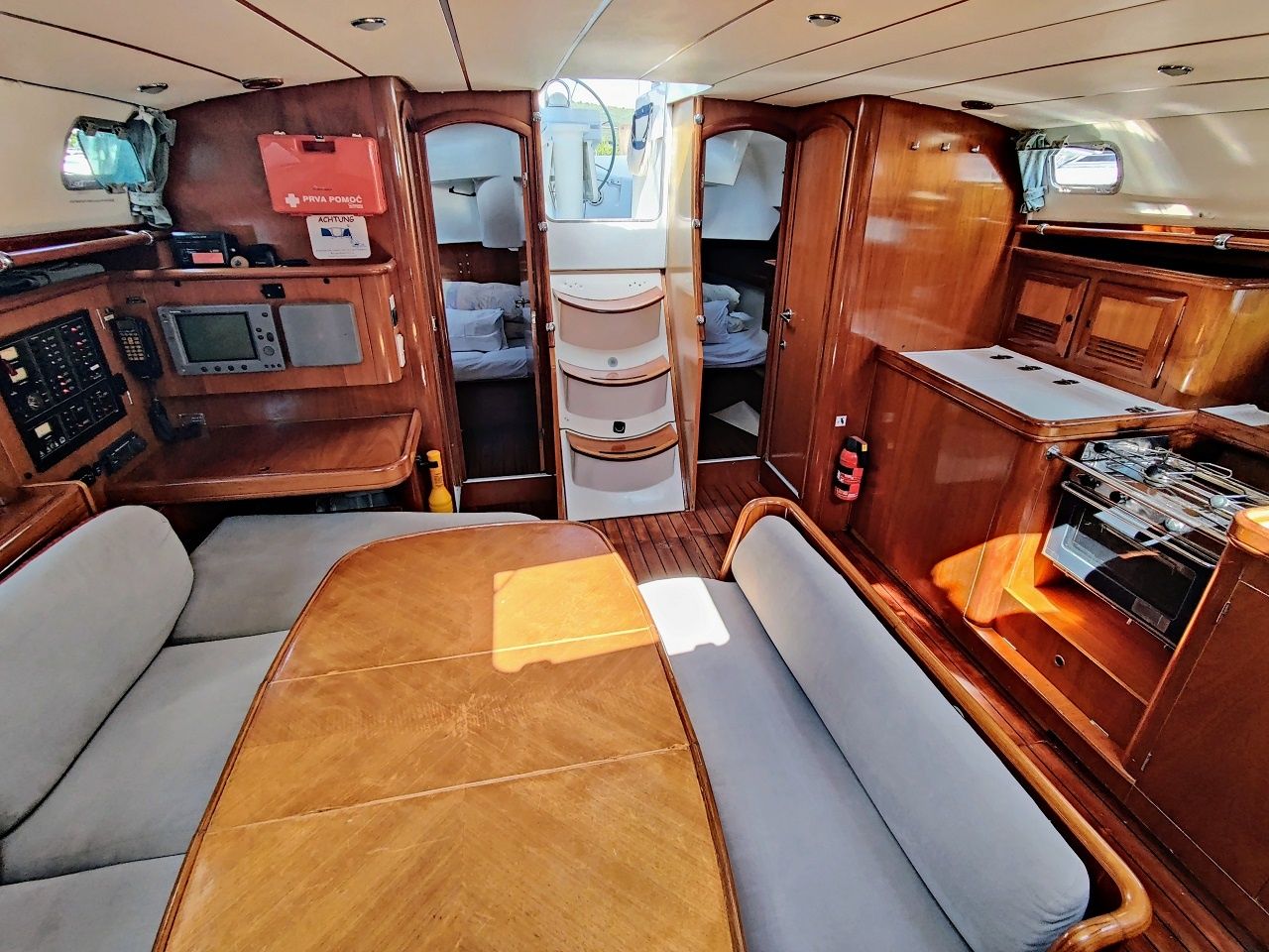Beneteau Oceanis 461 | Rose Runner