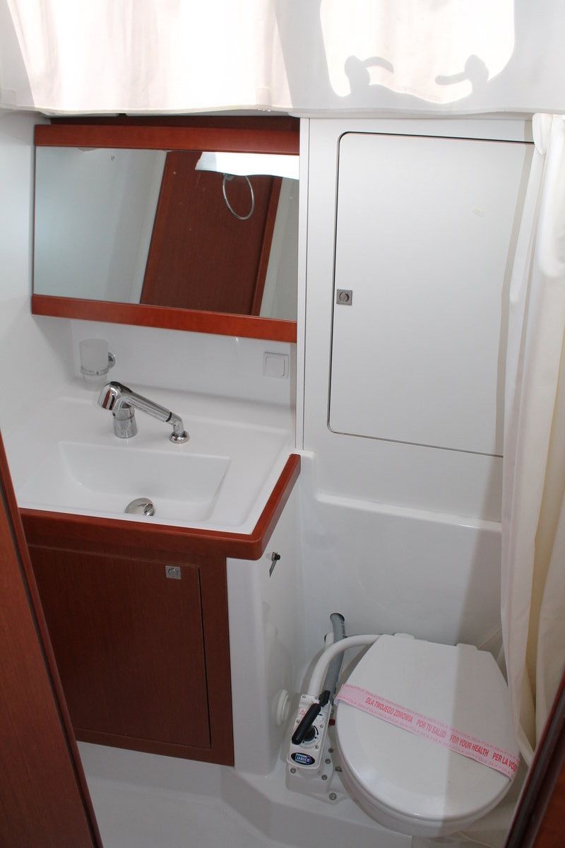 Beneteau Oceanis 48 | Mars Planet