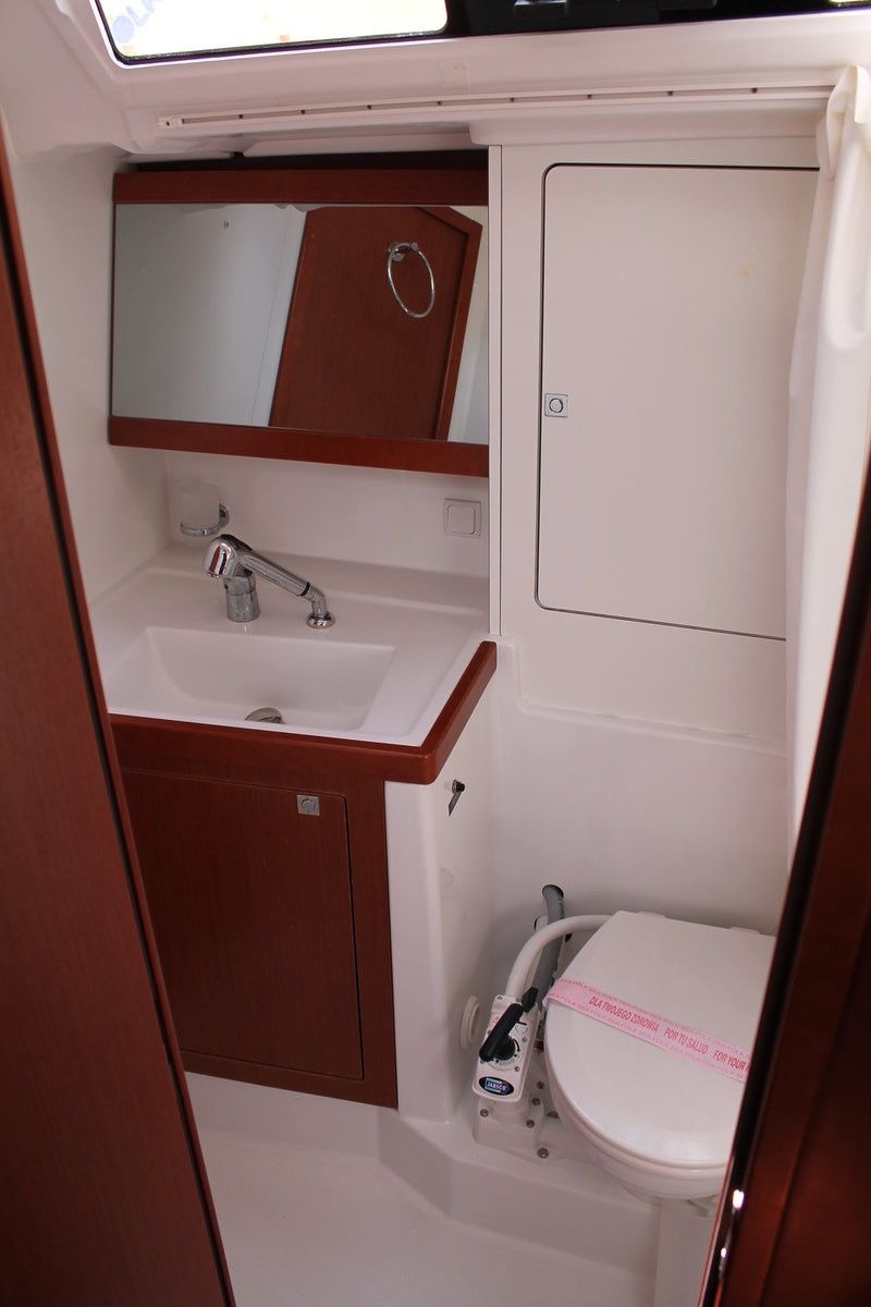 Beneteau Oceanis 48 | Mars Planet