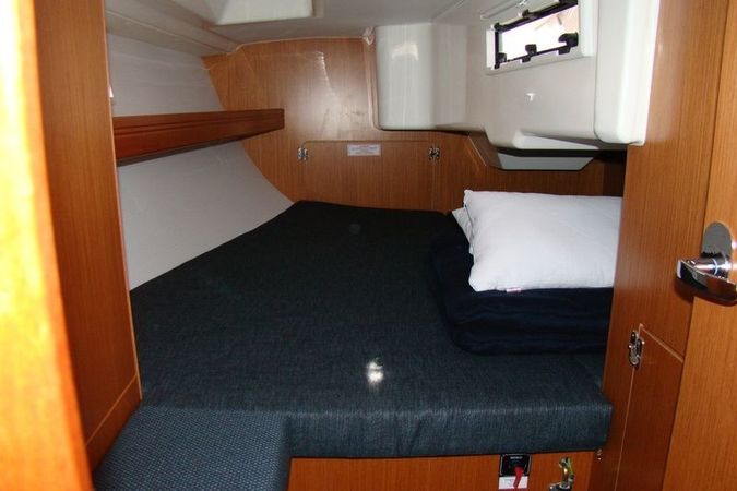 Bavaria Cruiser 33 | Nova