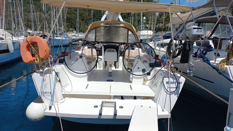 Dufour 350 | White Pearl