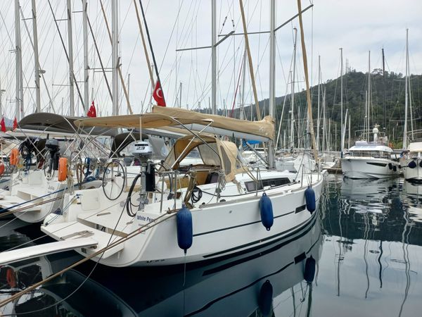 Dufour 350 | White Pearl