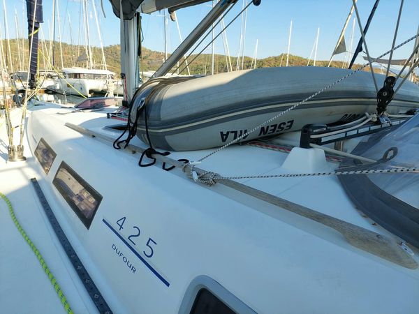 Dufour 425 | Esen Mila