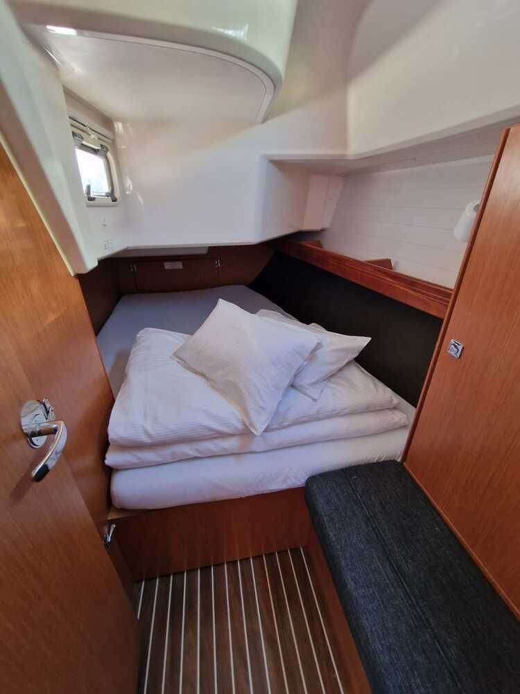 Bavaria Cruiser 37 | Astravi