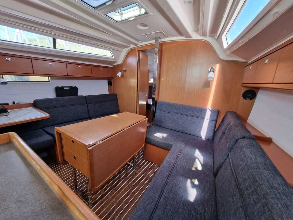 Bavaria Cruiser 37 | Astravi