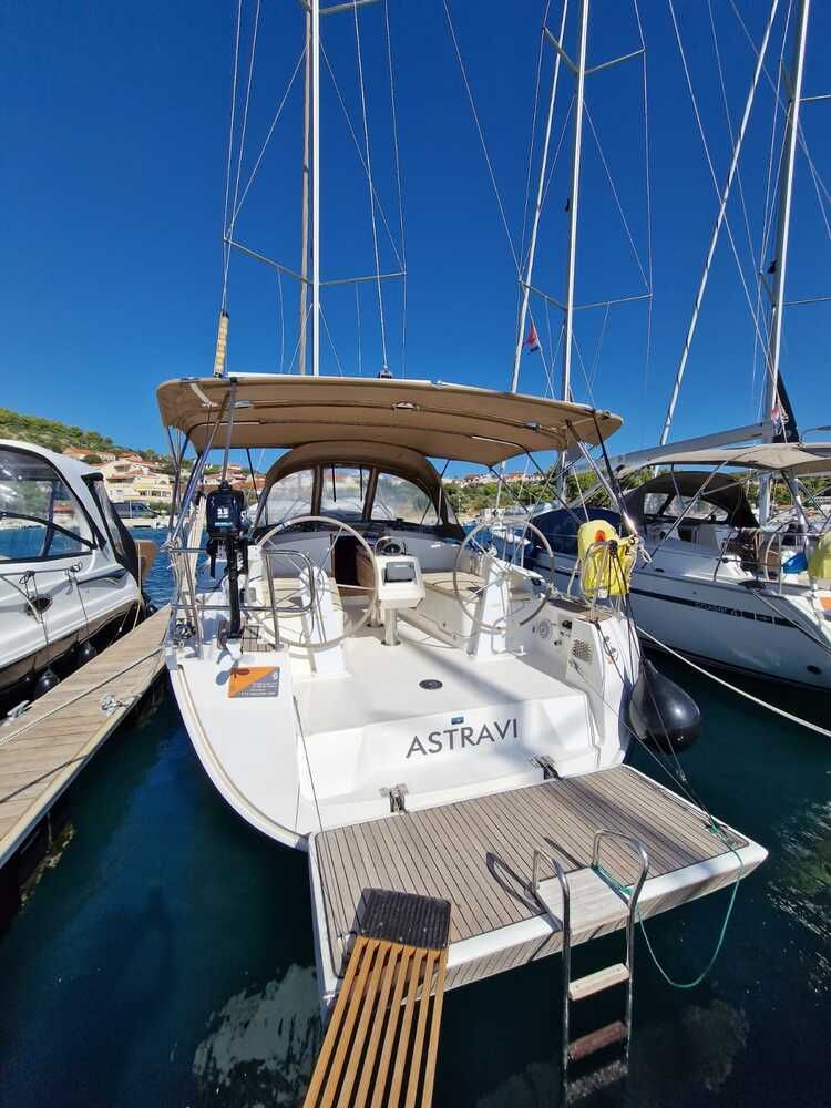 Bavaria Cruiser 37 | Astravi