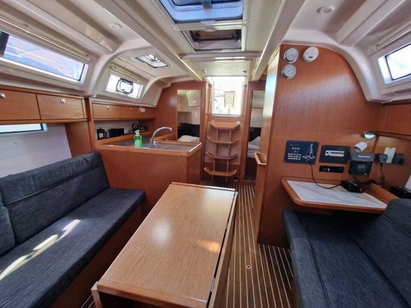 Bavaria Cruiser 37 | Astravi