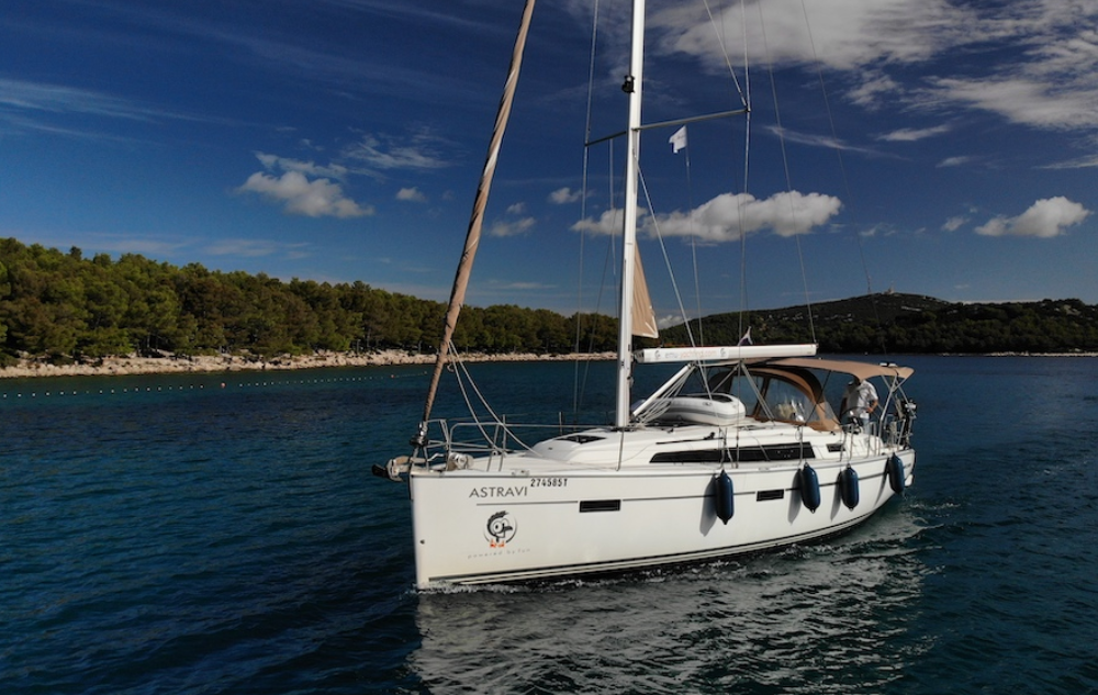Bavaria Cruiser 37 | Astravi