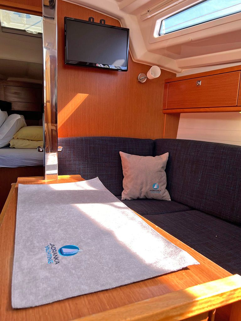 Bavaria Cruiser 33 | Burin