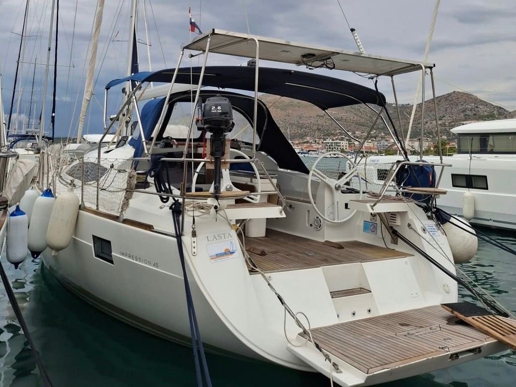 Elan 45 | Lasta