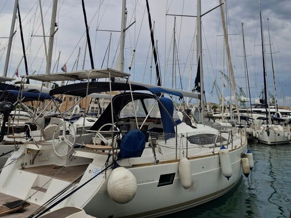 Elan 45 | Lasta