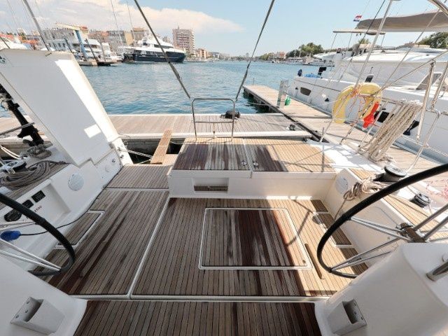 Dufour 560 | Captain Leo