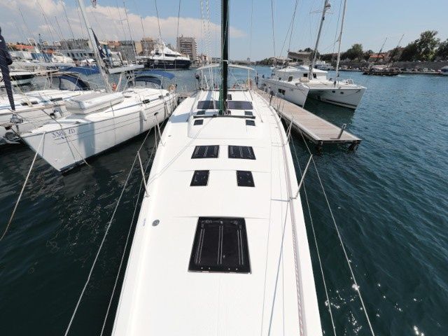 Dufour 560 | Captain Leo