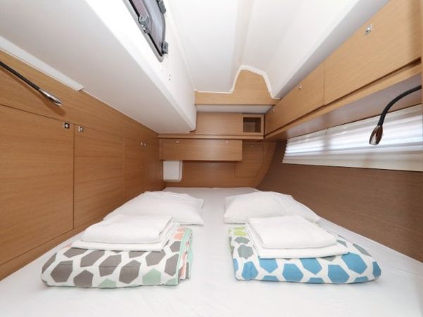 Dufour 560 | Captain Leo