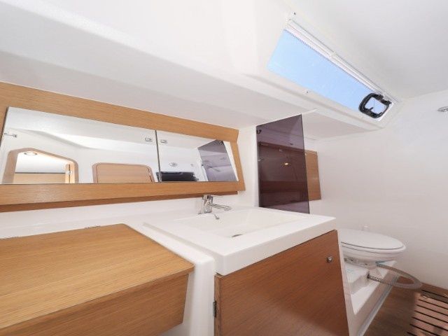 Dufour 560 | Captain Leo