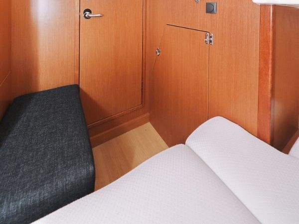 Bavaria Cruiser 36 | Petra M