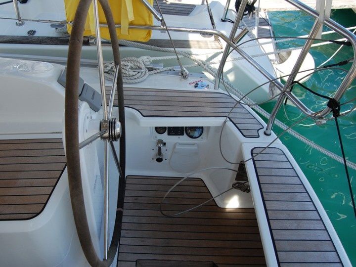 Bavaria Cruiser 37 | Fjaka