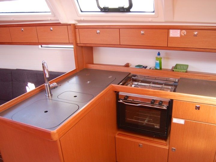 Bavaria Cruiser 37 | Fjaka