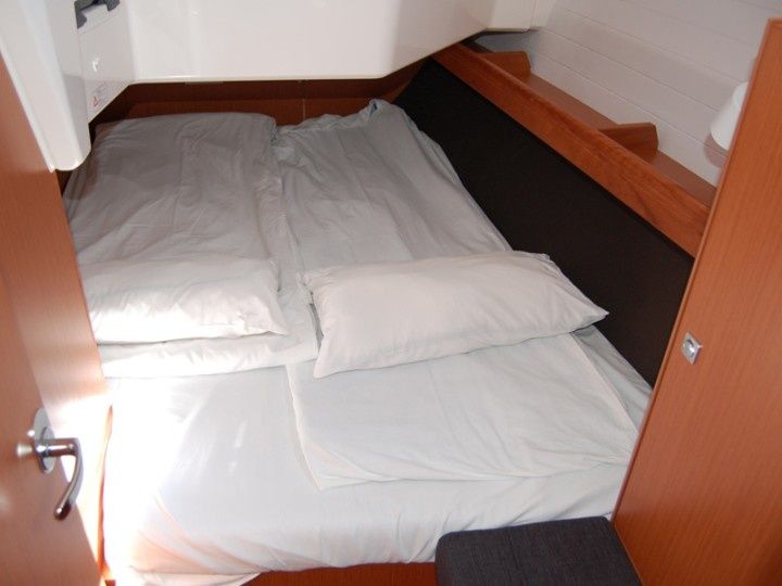 Bavaria Cruiser 37 | Fjaka
